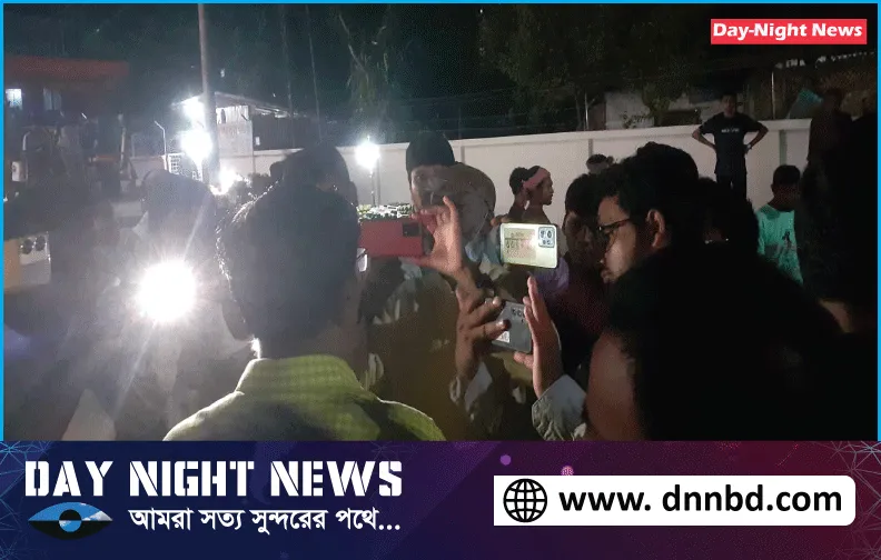 লক্ষ্মীপুরে প্রতিবাদের মুখে নির্মাণ কাজ বন্ধ রেখে গাঢাকা দিয়েছে ঠিকাদারি প্রতিষ্ঠান