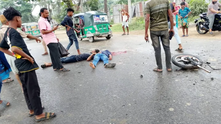 নোয়াখালীতে ট্রাকের ধাক্কায় তরুণ নিহত