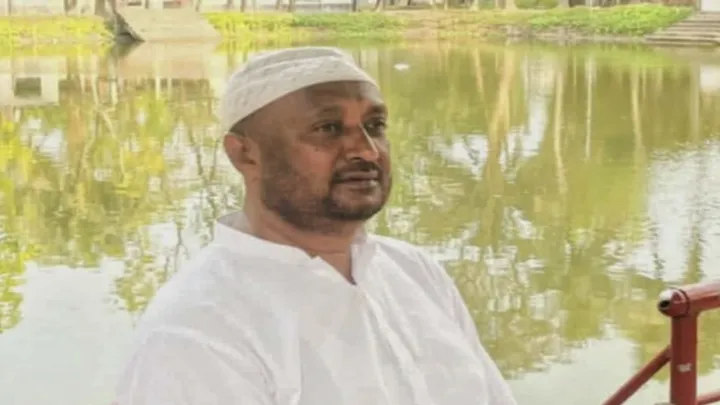 নোয়াখালীতে প্রধান শিক্ষকের সাথে সহকারি শিক্ষিকার আপত্তিকর ভিডিও ফাঁস