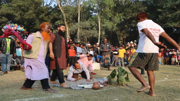 ফুলবাড়ীতে তন্ত্রমন্ত্রের ‘পাতা খেলা’