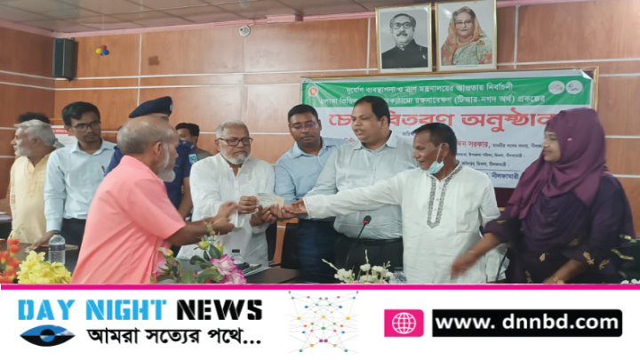 ডিমলায় টিআর-নগদ অর্থ প্রকল্পের চেক ও নলকূপ বিতরণ 