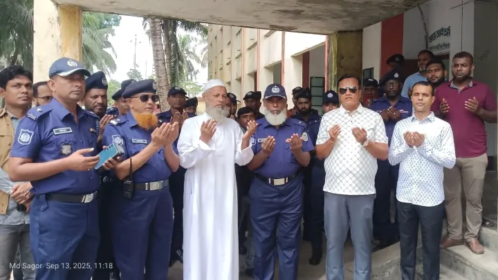 পিরোজপুর পুলিশ লাইন্স ফোর্স ব্যারাক ভবনের সংস্কার কাজের উদ্বোধন করলেন পুলিশ সুপার