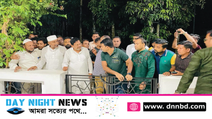 মওদুদের কবর জিয়ারত করলেন বিএনপির চেয়ারপারসনের বিশেষ সহকারী