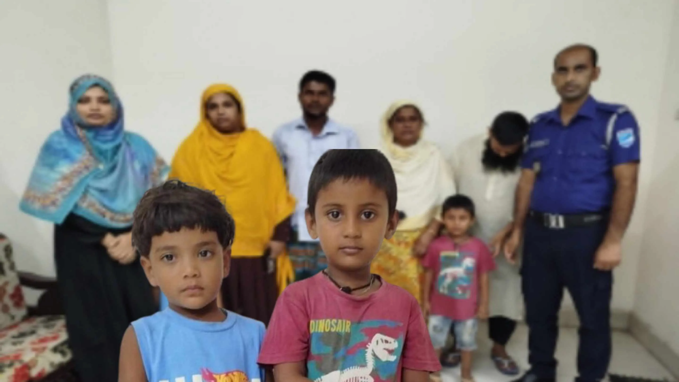 নারায়নগঞ্জের সিদ্দিরগঞ্জে পুলিশের সহায়তায়  দুটি শিশু  উদ্ধার