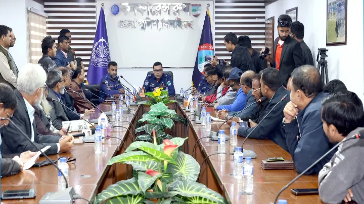 প্রিন্ট ও ইলেকট্রনিক মিডিয়ার সাংবাদিকদের সাথে নবাগত পুলিশ সুপারের সাথে মতবিনিময়