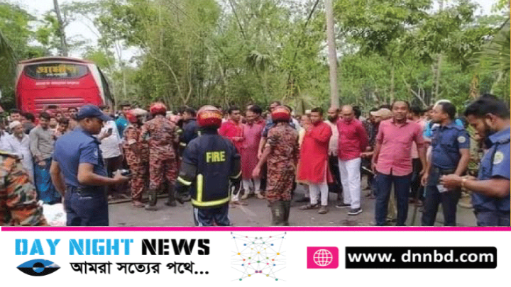 পি‌রোজপু‌রে বা‌সের ধাক্কায় টমটম আরোহী ৭ জন যাত্রীর মৃত্যু