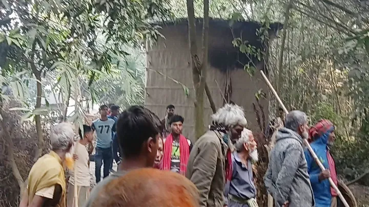 শৈলকুপায় জমি নিয়ে বিরোধের জের ধরে দুপক্ষের সংঘর্ষে অন্তত ২০ জন আহত