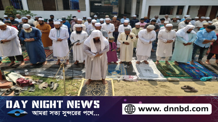 নোয়াখালীতে বৃষ্টির প্রার্থনায় ইসতিসকার নামাজ আদায়