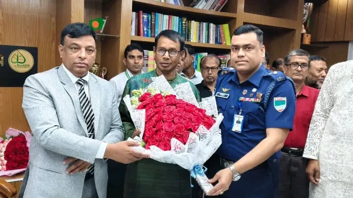 ঝিনাইদহ জেলা পরিষদের প্রশাসক হিসেবে এমএ মজিদের দায়িত্বভার গ্রহন