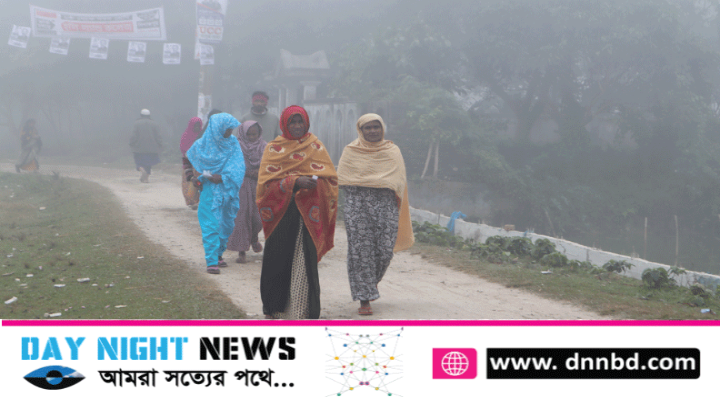 দিনাজপুর-৫: শীত ও ঘনকুয়াশা উপেক্ষা করে কেন্দ্রে ভোটারদের ভিড়