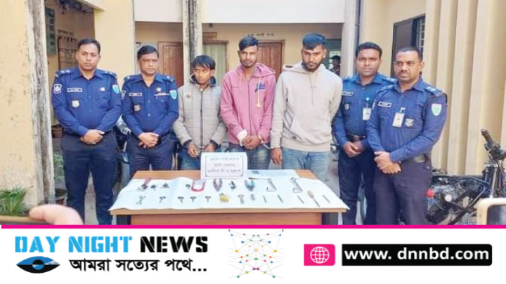 চোরাই মোটরসাইকেল উদ্ধার সহ ০৩ জনকে গ্রেফতার করেছে কুলাউড়া থানা পুলিশ।