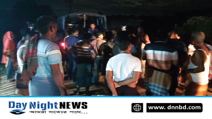 ১২ কোটি টাকা ব্যায়ে সড়কের নির্মান কাজে দুর্নীতি রাতের আধারে সরিয়ে নেওয়া হচ্ছিল ব্লাক টপ