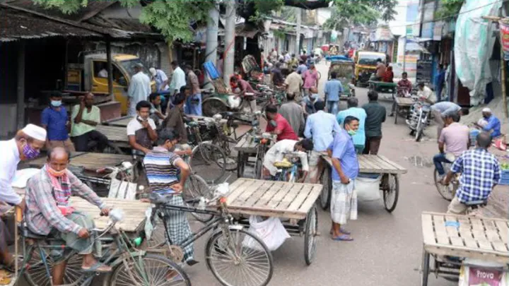 চিরচেনা রূপে ফিরেছে ফুলবাড়ী