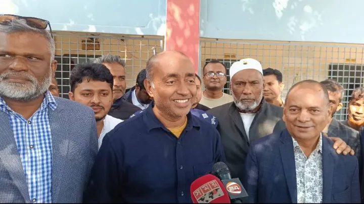 কালীগঞ্জে চিনিকল ফার্মের মাঠে থেকে রক্তাক্ত মরদেহ উদ্ধার