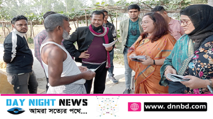 বাবার পক্ষে নৌকা প্রচারণায় এমপি কন্যা মুক্তা ও শিমলা