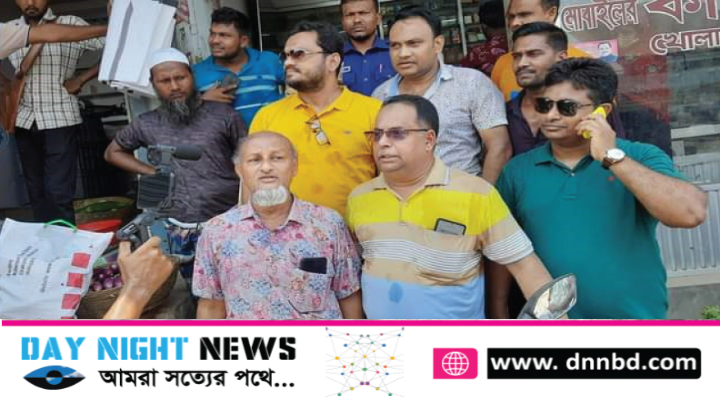 মঠবা‌ড়িয়া বাজ‌রে পৌর প্রশাস‌কের নেতৃ‌ত্বে ফুটপাত দখল মুক্ত