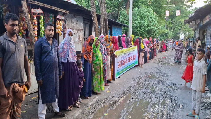 উন্নয়নের ছোঁয়া লাগেনি নোয়াখালী পৌরসভার তিন রাস্তায়