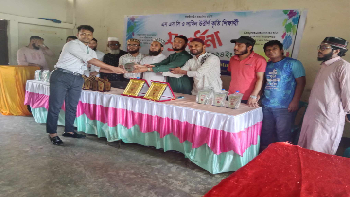 রেনেসাঁ স্টুডেন্ট ফোরাম মাহতাব পুর কর্তৃক এস এস সিও দাখিল  কৃতি সংবর্ধনা২৪  সম্পন্ন 