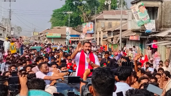 নোয়াখালী-৬ আসনে বিএনপির প্রার্থী পরিবর্তনের দাবিতে পথসভা