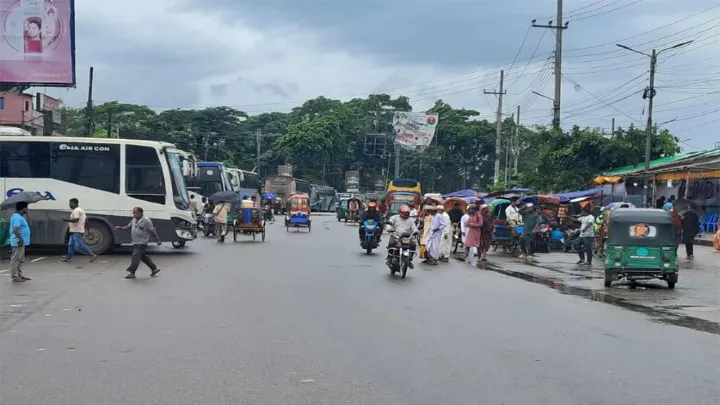 সিলেটে পরিবহন শ্রমিকদের কর্ম বিরতি চলছে