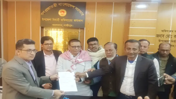 মনোনয়নপত্র দাখিল করেন বিএনপি মনোনীত প্রার্থী এবিএম আশরাফ উদ্দিন নিজান