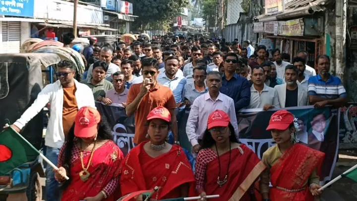 তারেক রহমানের স্বদেশ প্রত্যাবর্তন উপলক্ষে পিরোজপুর জেলা যুবদলের আনন্দ মিছিল