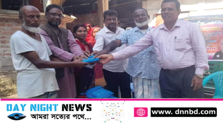 সাদরুল আহমেদ খান-এর উদ্যোগে শীতকালীন শাক-সবজির বীজ বিতরণ।